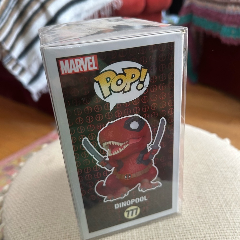 Funko Pop! Vinyl: Marvel - Dinopool #777 W/ Pop Protector - Picture 7 of 10